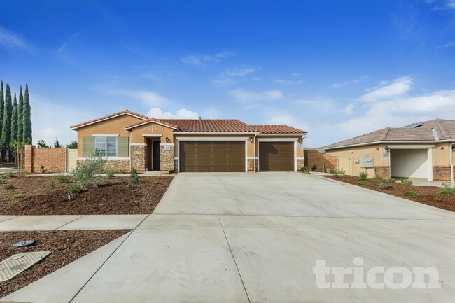 property at 1734 Lorraine Dr