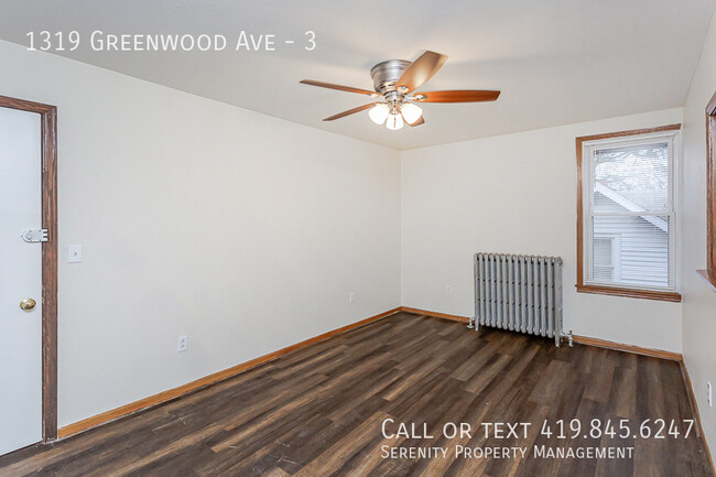 1319 Greenwood Ave in Toledo, OH - Foto de edificio - Building Photo