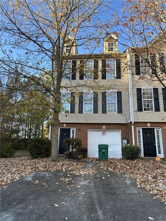 2710 Norfair Loop in Stonecrest, GA - Building Photo