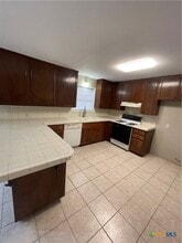 4705 Dahlia Ln in Victoria, TX - Building Photo - Building Photo