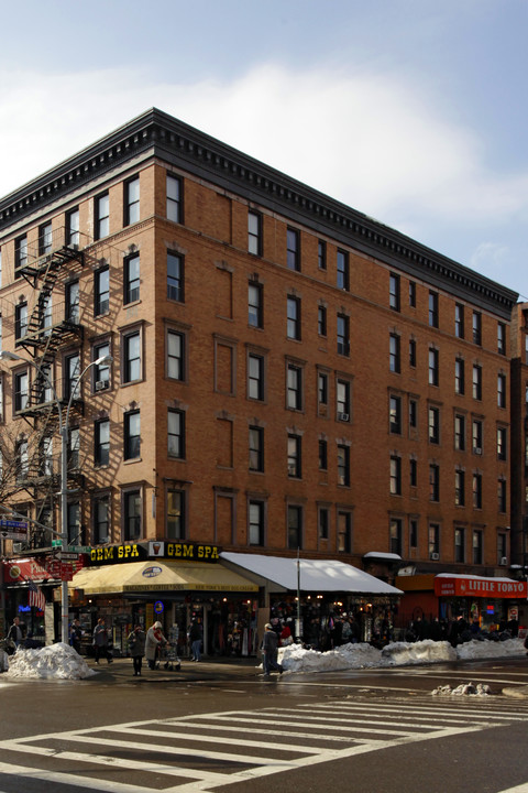 36 Saint Marks Pl in New York, NY - Foto de edificio