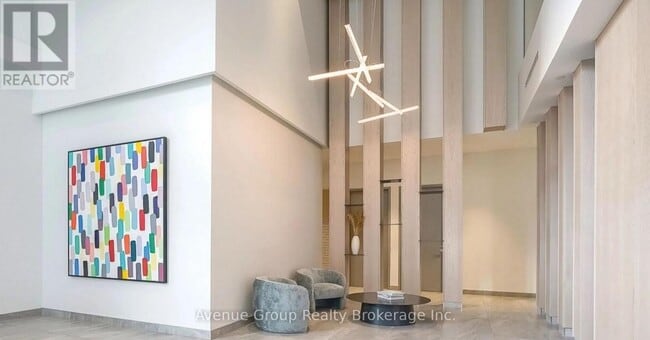 86 Dundas St E in Mississauga, ON - Building Photo - Building Photo