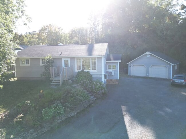 property at 29 Sheffield Ct