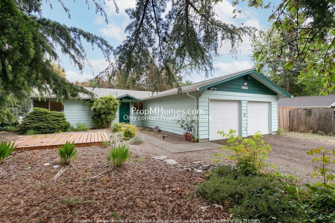 19420 Marlin Ave in Lake Oswego, OR - Building Photo