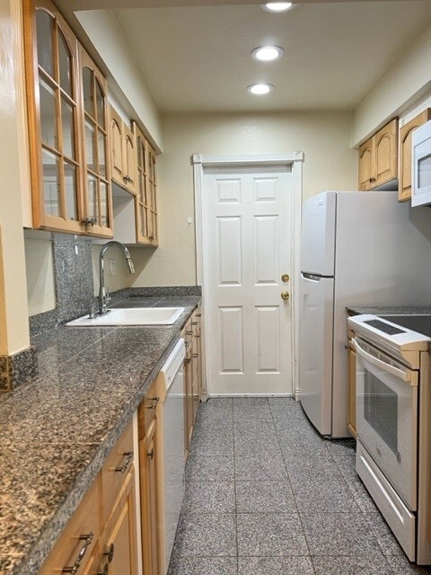 property at 1435 Del Rio Cir