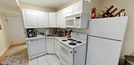 18 Dean Rd, Unit #GA in Brookline, MA - Building Photo - Building Photo