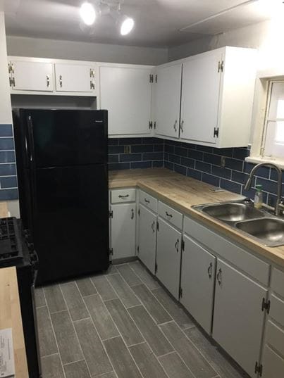 1621 Kenwood Road in Charleston, WV - Building Photo - Building Photo