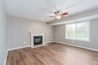 Walkers Ridge in Columbia, MO - Building Photo - Interior Photo
