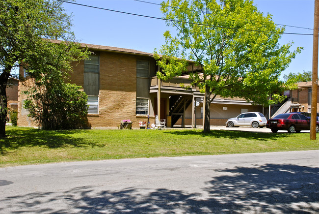 Westover House Apartments in Dallas, TX - Foto de edificio - Building Photo