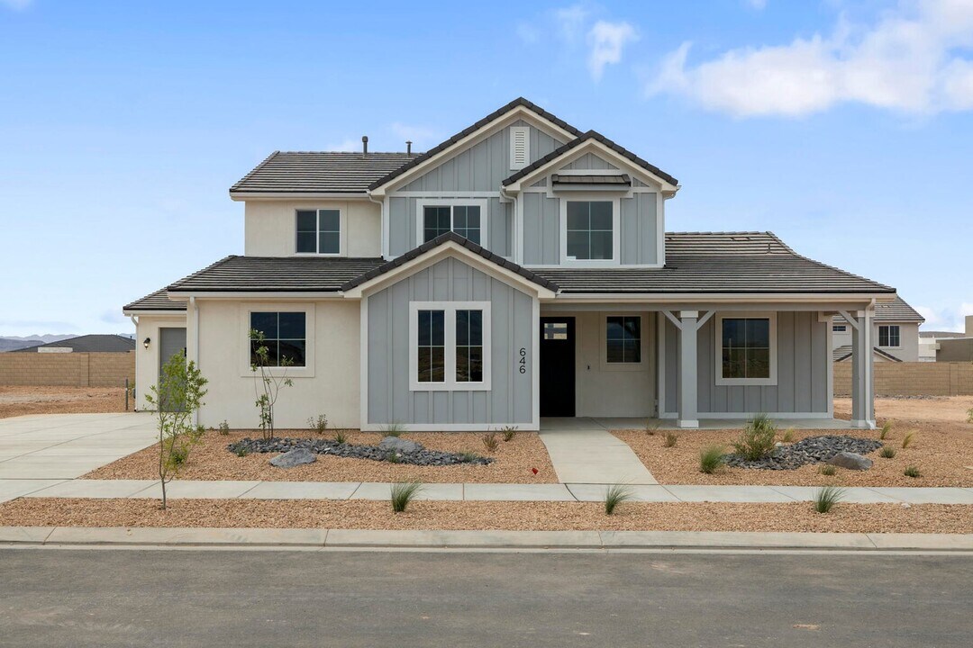 646 Grn Mountain Dr in Saint George, UT - Building Photo