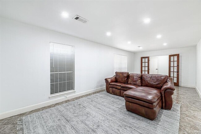 4002 Blalock Rd photo'