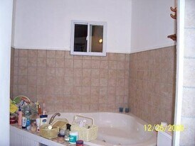 9 Chestnut Ln, Unit #3 in Brockton, MA - Building Photo