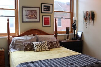 1017 N 4th St, Unit 2nd flr in Philadelphia, PA - Foto de edificio - Building Photo