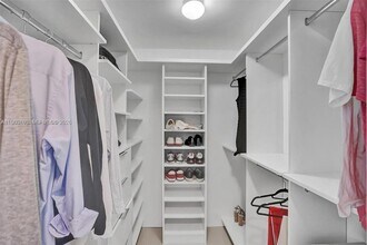 488 NE 18th St in Miami, FL - Building Photo - Building Photo