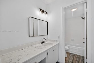 9091 Lime Bay Blvd in Tamarac, FL - Building Photo - Building Photo