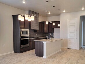 4049 Lasso Loop in Las Cruces, NM - Building Photo - Building Photo