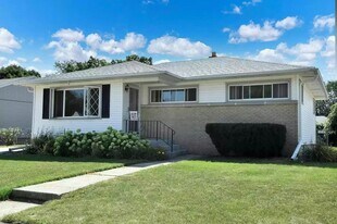 2509 Delaware Ave in Racine, WI - Building Photo