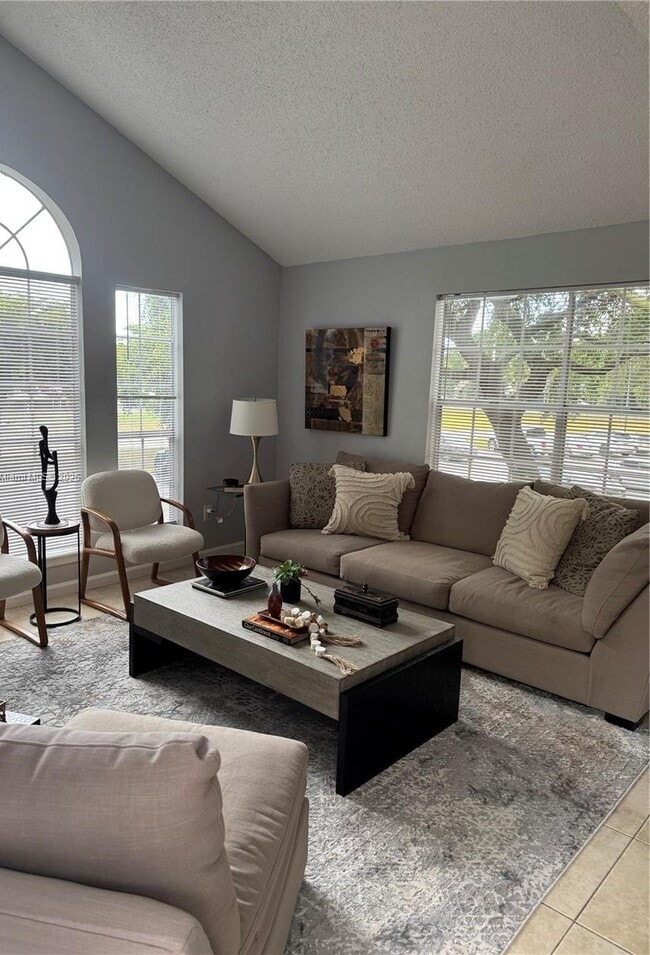 1165 Crystal Way, Unit Bahia at Delray in Delray Beach, FL - Foto de edificio - Building Photo