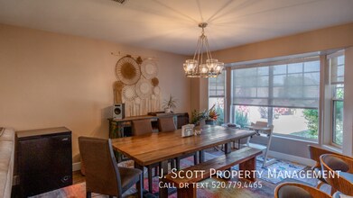 9059 N Arroya Vista Dr in Phoenix, AZ - Building Photo - Building Photo