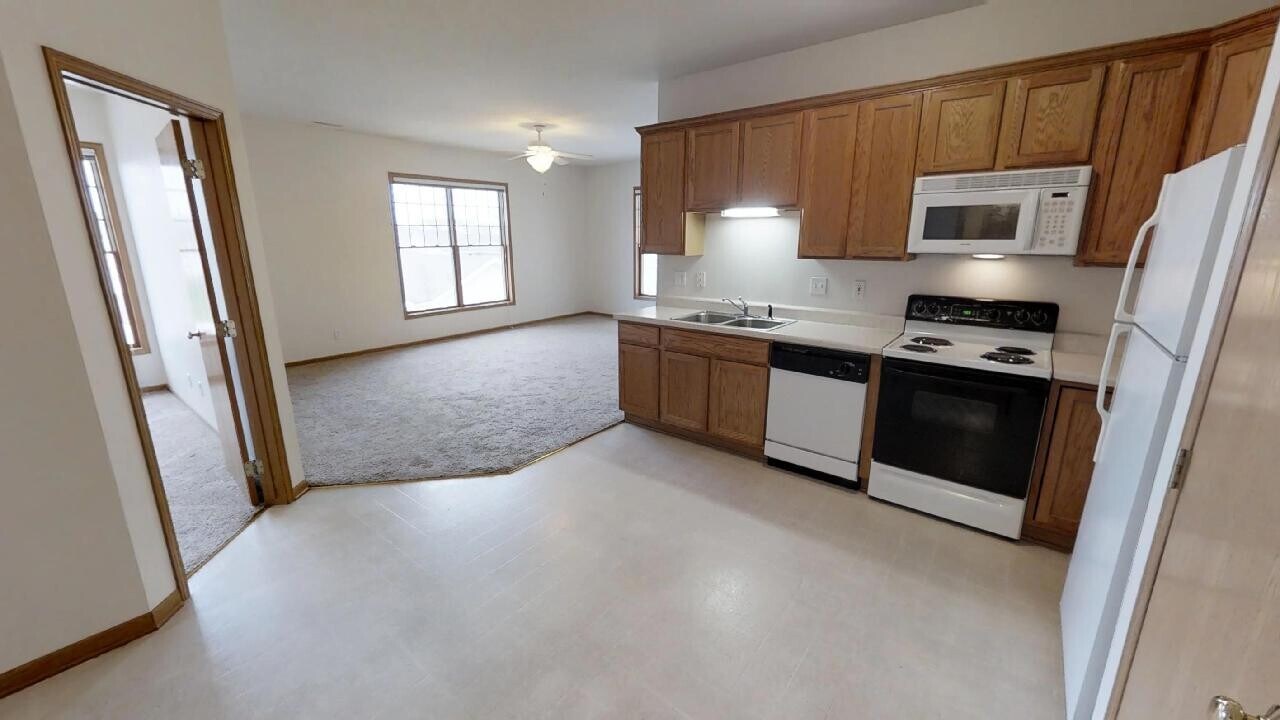 2604 Aspen Rd in Ames, IA - Building Photo