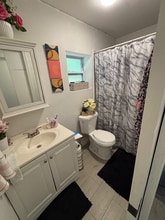 1055 NW 153rd St in Miami, FL - Building Photo - Building Photo