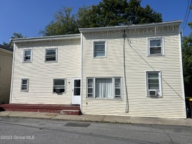 19-21-21 Penrose Ave, Unit 3 in Mechanicville, NY - Building Photo