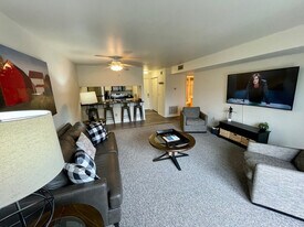 1335 Summit Ave, Unit SI ID1253101P in Oshkosh, WI - Building Photo