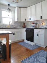 12 Oak Ln in Spencer, MA - Foto de edificio - Building Photo