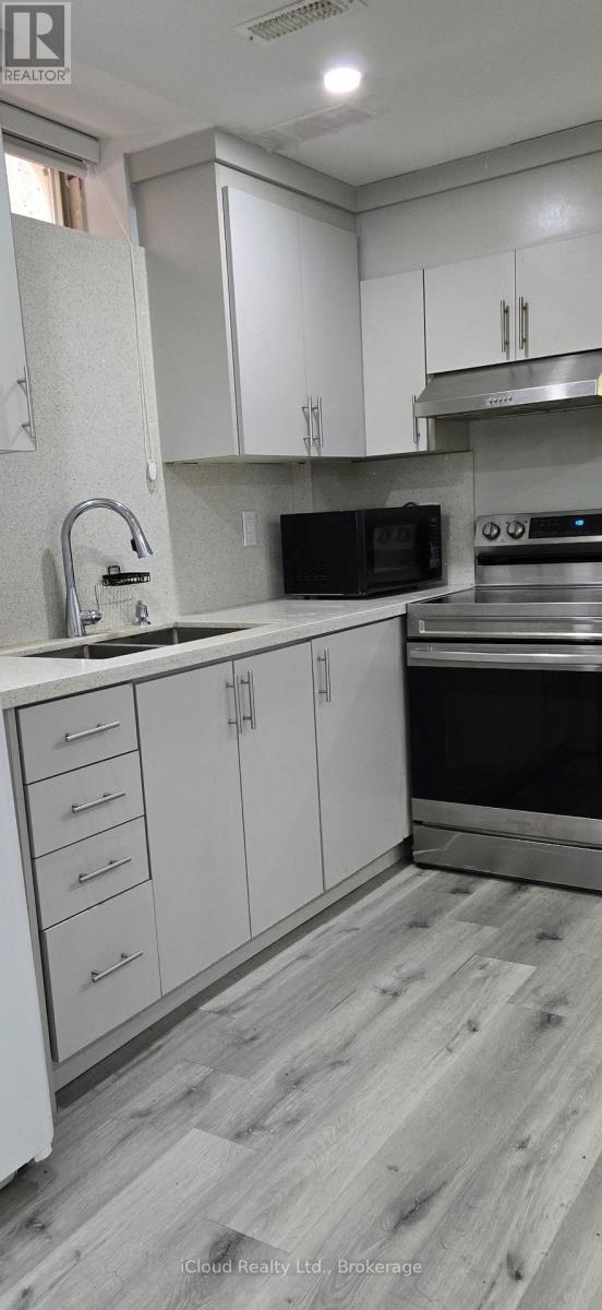 5 Chesterwood Cres in Brampton, ON - Building Photo - Building Photo