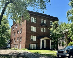 706 W Prairie Ave, Unit 3 Apartments