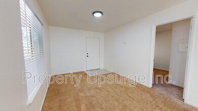 740 West St in Redding, CA - Building Photo - Building Photo