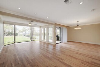 105 World of Tennis Sq in Lakeway, TX - Building Photo - Building Photo