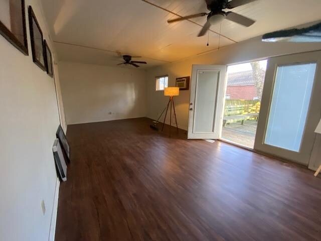 3829 Guernsey Ave in Memphis, TN - Foto de edificio - Building Photo