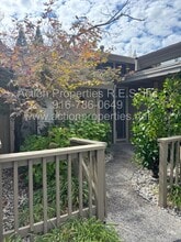 5110 Village Oaks Dr in Rocklin, CA - Building Photo - Building Photo