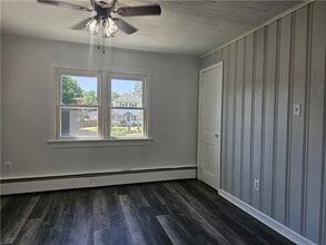 14 Concord Ave in Leonardo, NJ - Building Photo - Building Photo