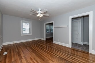 1008 N Orange Ave in Dunn, NC - Foto de edificio - Building Photo