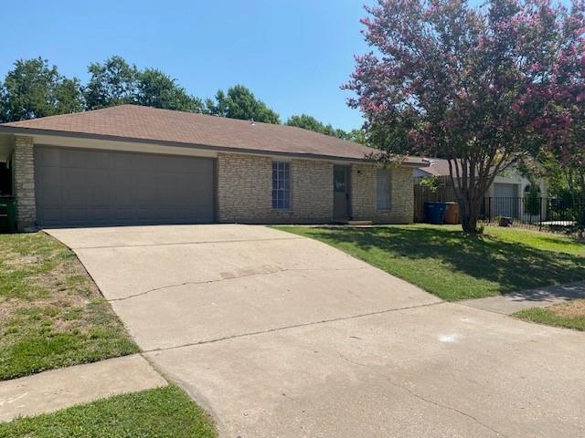 2104 Red Stone Ln in Austin, TX - Building Photo