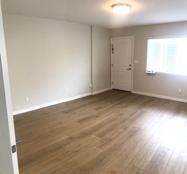1636 Queen Charlotte Dr, Unit APT 2 in Sunnyvale, CA - Foto de edificio - Building Photo