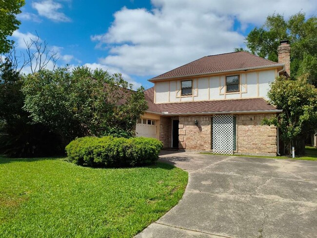 property at 15526 Rio Plaza Dr