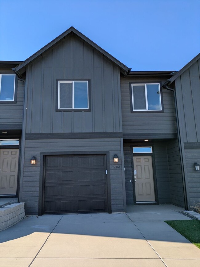 property at 3708 S Roosevelt St