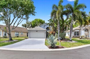2241 Soundings Ct in Greenacres, FL - Building Photo