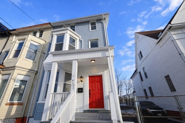 property at 184 S 6th St