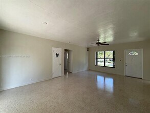 1141 NE 154th Ter in North Miami Beach, FL - Building Photo - Building Photo