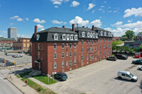 Langdon Mills Apartments in Manchester, NH - Foto de edificio - Building Photo