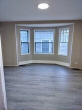 240 s 39th st, Unit 0407 in Louisville, KY - Foto de edificio - Building Photo