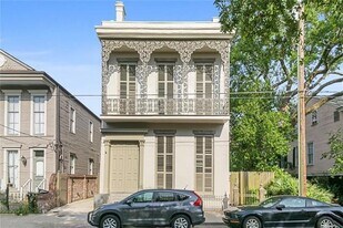 1216 Camp St, Unit 306 in New Orleans, LA - Building Photo