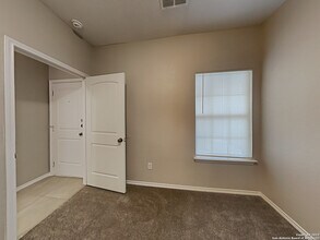 10942 Honorly Cv in Converse, TX - Building Photo - Building Photo