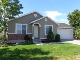 651 Saddlebrook Dr in Payson, UT - Building Photo