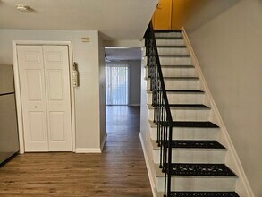 1951 Dutch Village Dr in Hyattsville, MD - Building Photo - Building Photo