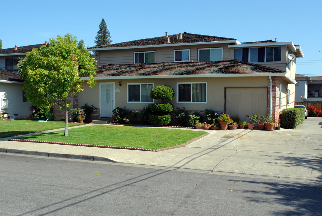 639 Azara Pl in Sunnyvale, CA - Building Photo